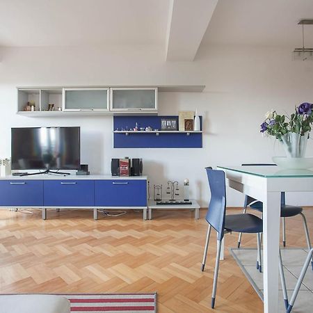 Red Apartment Skopje Luaran gambar