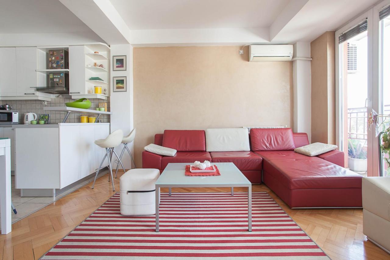 Red Apartment Skopje Luaran gambar