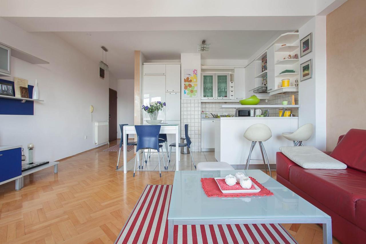 Red Apartment Skopje Luaran gambar
