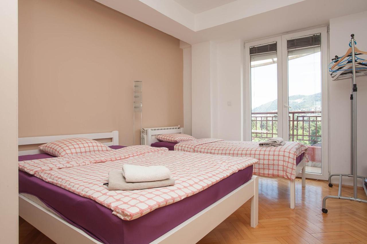 Red Apartment Skopje Luaran gambar