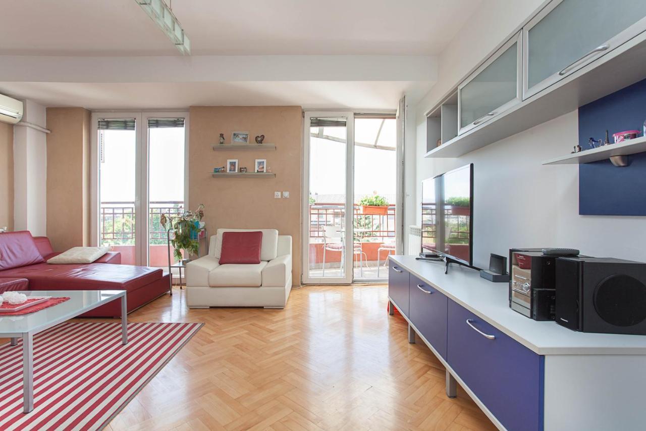 Red Apartment Skopje Luaran gambar