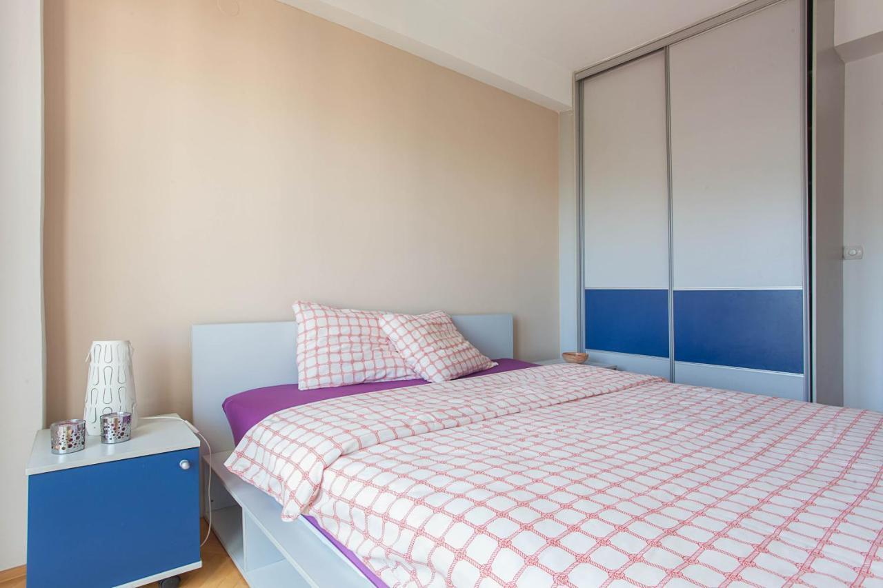 Red Apartment Skopje Luaran gambar